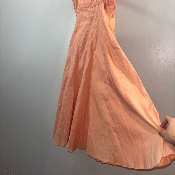 Gianni Bini Peach Pleated Midi Dress with Lace Detail – Size 0 - Picture 8 of 11
